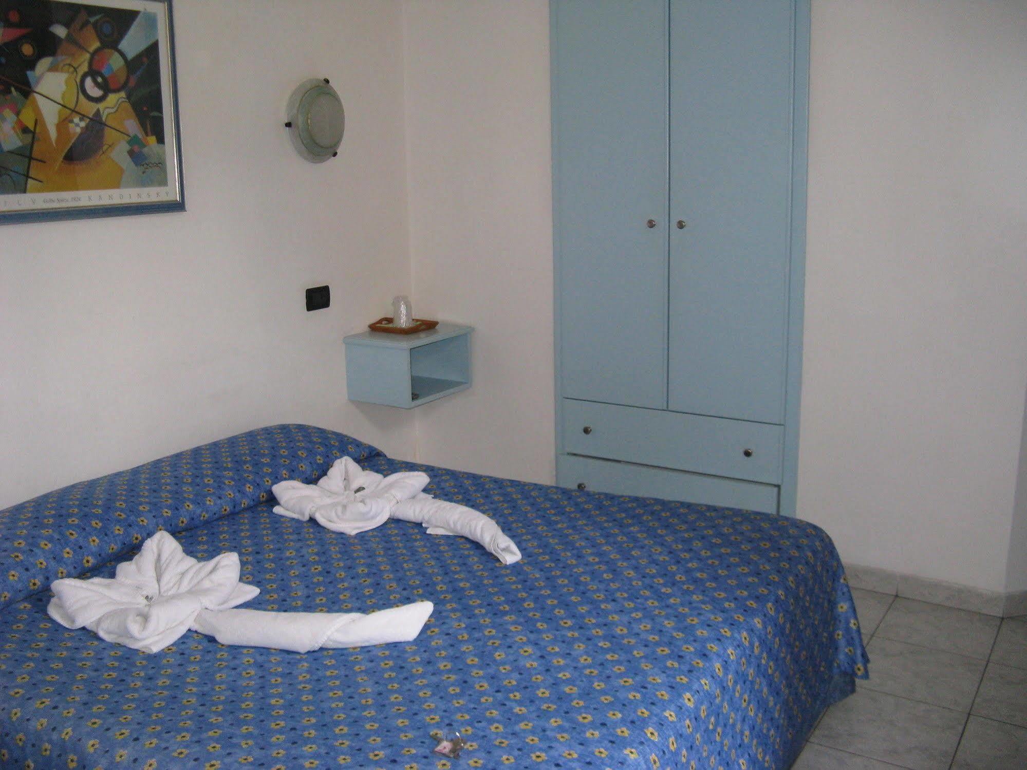 Hotel Pino Lerici Exterior photo